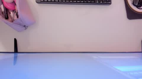    online show from 11.18.25