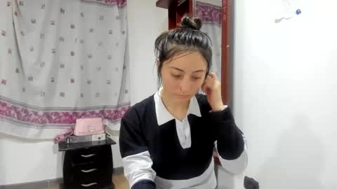 mia kaneee online show from 12.12.24