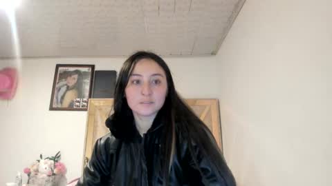 mia kaneee online show from 09.12.25