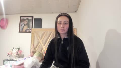 mia kaneee online show from 10.05.25