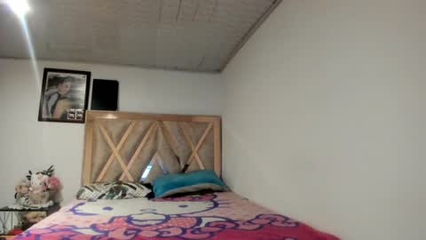 mia kaneee online show from 11.23.25