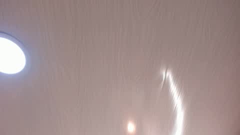 Mia online show from 11.16.25