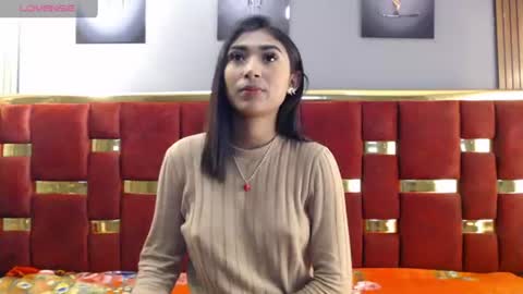 Mia.  online show from 06.22.26