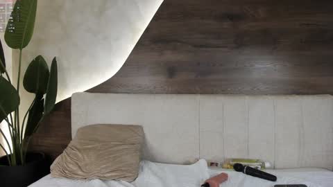 mia_lacy online show from 01.11.25