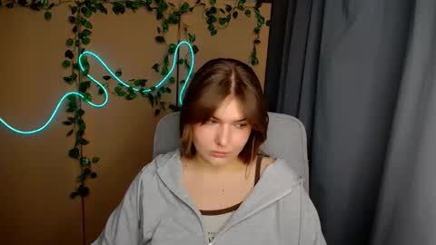 mia_lemm online show from 04.10.26