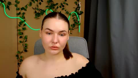 Snapshot of mia_lemm chatting on 05.14.26 mia_lemm online show from 05.14.26