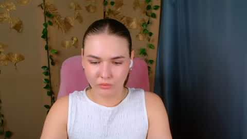 Snapshot of mia_lemm chatting on 06.20.26 mia_lemm online show from 06.20.26