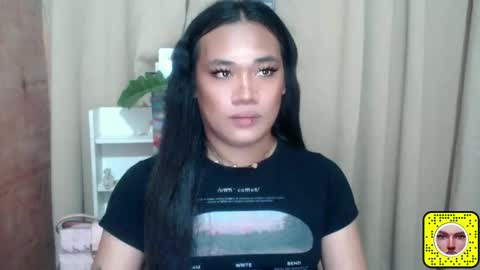 Mia online show from 09.13.25