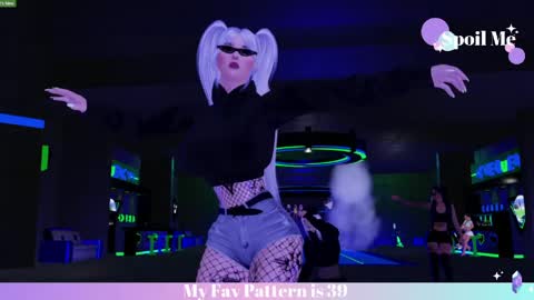 Mia online show from 04.16.26