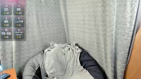 Snapshot of mia_lores chatting on 09.25.25 mia_lores online show from 09.25.25