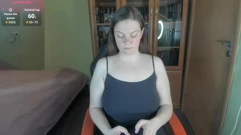 mia_lores online show from 06.02.26