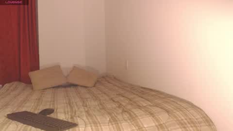 Mia online show from 10.16.25