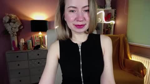 Mia online show from 02.09.25