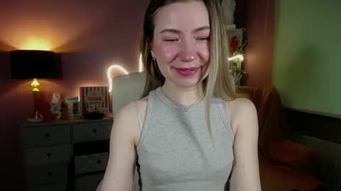 Mia online show from 02.28.25