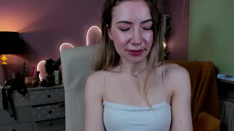 Mia online show from 10.10.25