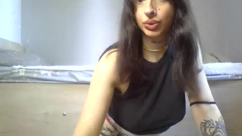 Mia online show from 06.16.26