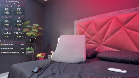 MIA  online show from 01.04.25