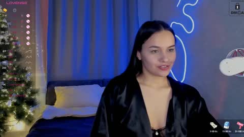 Snapshot of mia_mit chatting on 01.13.25 Mia online show from 01.13.25