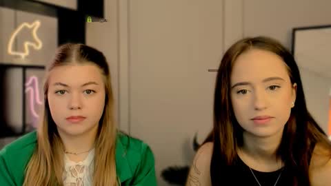 Snapshot of mia_moah chatting on 10.20.25 mia_moah online show from 10.20.25