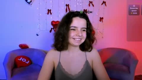 Snapshot of mia_mooon_ chatting on 05.25.26 mia_mooon_ online show from 05.25.26