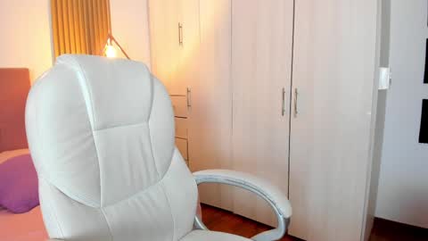 Snapshot of mia_nevaeh chatting on 02.22.25 Mia Nevaeh - follow me online show from 02.22.25