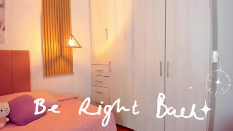 Snapshot of mia_nevaeh chatting on 03.02.25 Mia Nevaeh - follow me online show from 03.02.25