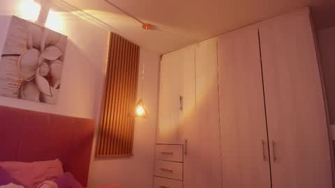 Snapshot of mia_nevaeh chatting on 09.11.25 Mia Nevaeh - follow me online show from 09.11.25