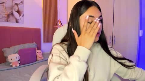 Snapshot of mia_nevaeh chatting on 10.24.25 Mia Nevaeh - follow me online show from 10.24.25