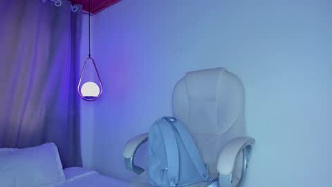 Snapshot of mia_nevaeh chatting on 02.10.26 Mia Nevaeh - follow me online show from 02.10.26