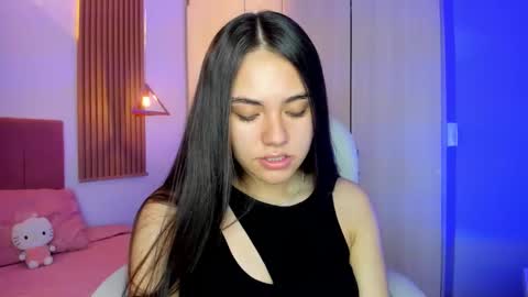Snapshot of mia_nevaeh chatting on 02.12.26 Mia Nevaeh - follow me online show from 02.12.26