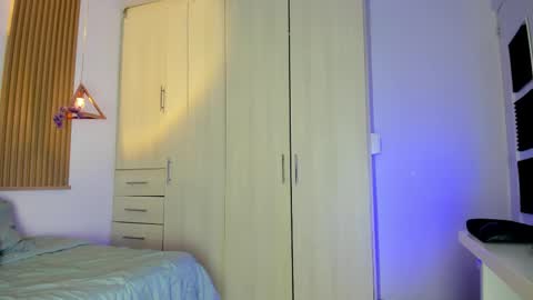 Mia Nevaeh - follow me online show from 03.12.26