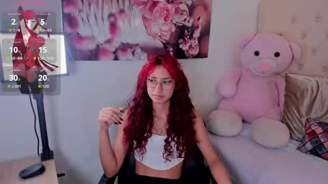 Snapshot of mia_ortizz_ chatting on 05.18.26 Mia Ortiz online show from 05.18.26