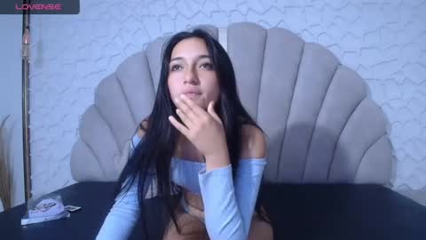 mia_prince_ online show from 04.11.26