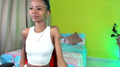 Mia online show from 10.08.25