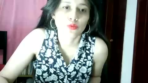 mia_robeerts online show from 09.15.25