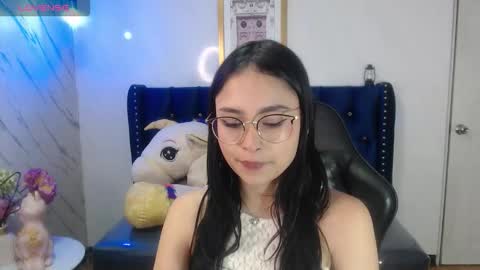 Snapshot of mia_rouse_v chatting on 10.13.25 Hi Stream 800am to 200pm online show from 10.13.25