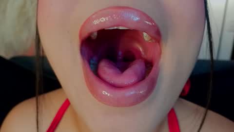 Mia online show from 01.13.26