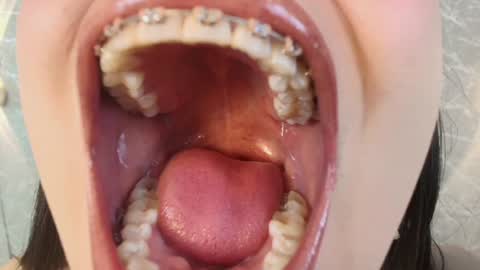 Mia Roux online show from 01.01.25