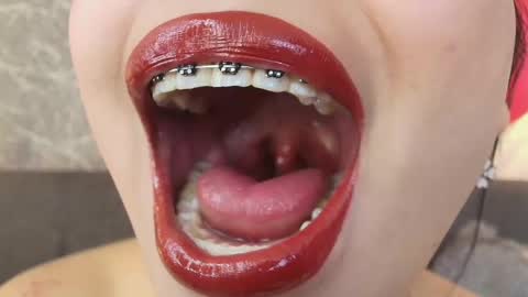 Mia Roux online show from 02.20.25