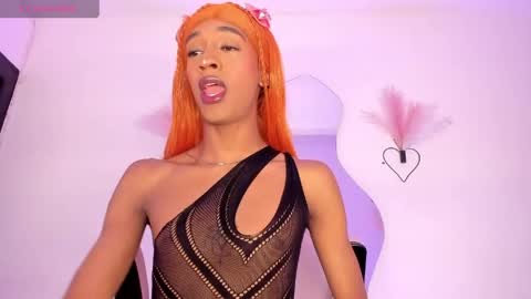 mia_royal online show from 05.09.26