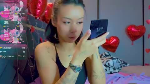 Mia online show from 02.21.25