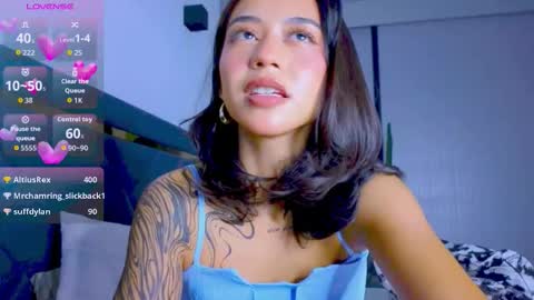 Mia online show from 09.20.25