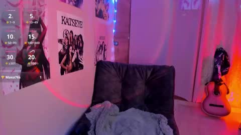 Mia Sky online show from 10.28.25