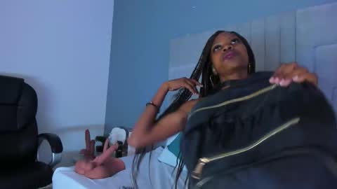 mia_smith_x online show from 10.18.25