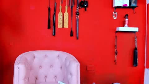 Mia sophiia online show from 12.10.24