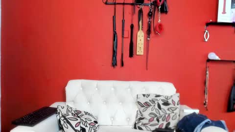 Mia sophiia online show from 02.27.25