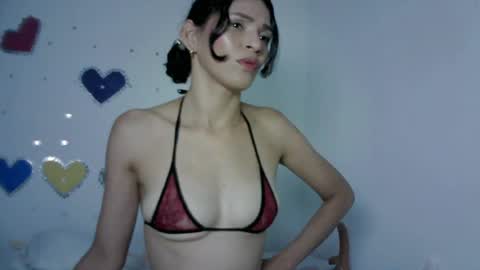 Snapshot of mia_suarez4 chatting on 05.28.26 MIA suarez4 online show from 05.28.26