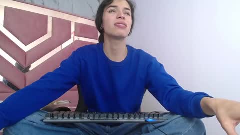 mia_swift_ch online show from 10.18.25