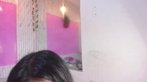 Mia online show from 04.11.26