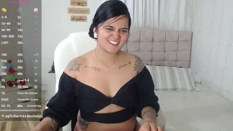 Mia  online show from 01.14.26